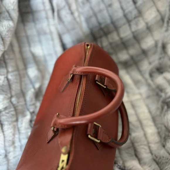 Louis Vuitton Speedy Duffle 30 Brown Epi Leather - Picture 10 of 10